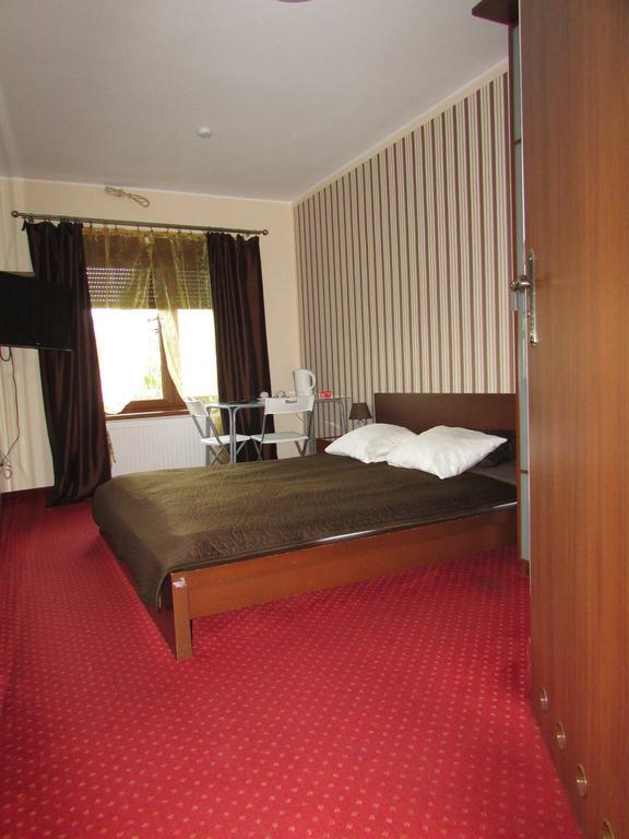 Bed & Breakfast Villa Ventana Poznan City Free Parking Sniadanie W Cenie