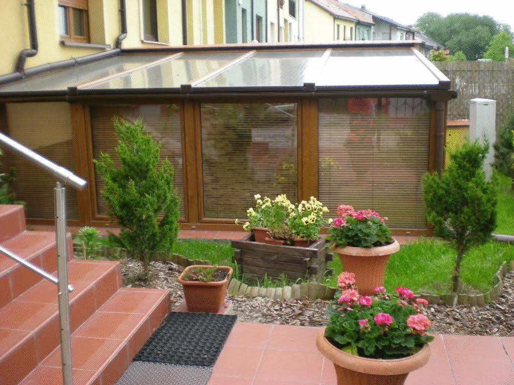 Bed & Breakfast Villa Ventana Poznan City Free Parking Sniadanie W Cenie 3*