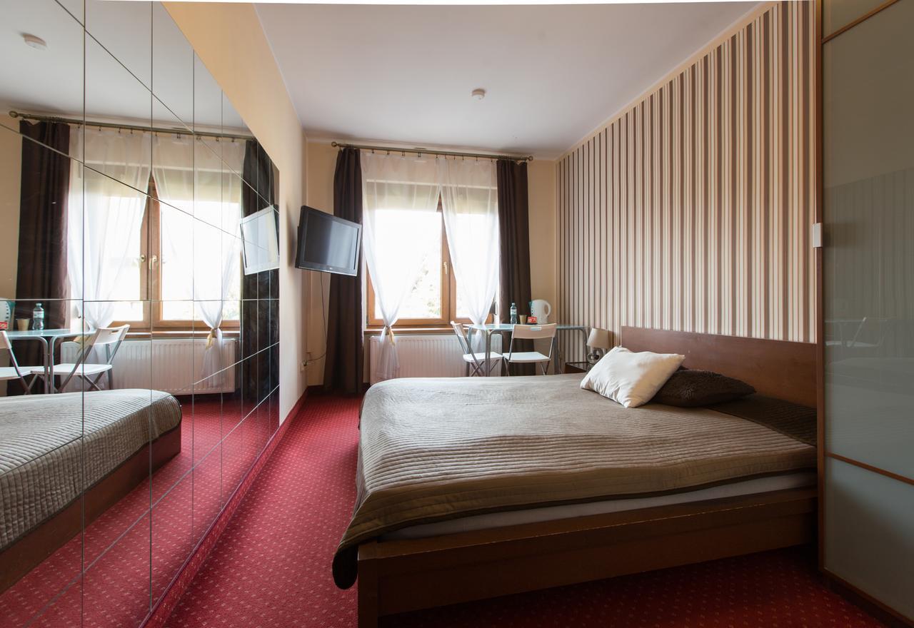 Bed & Breakfast Villa Ventana Poznan City Free Parking Sniadanie W Cenie 3*