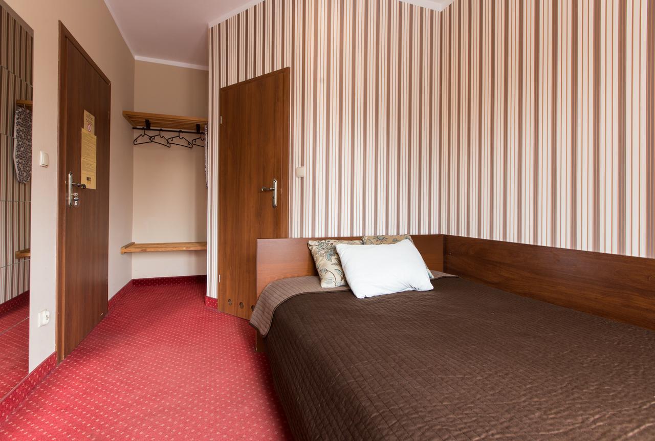 Bed & Breakfast Villa Ventana Poznan City Free Parking Sniadanie W Cenie 3*