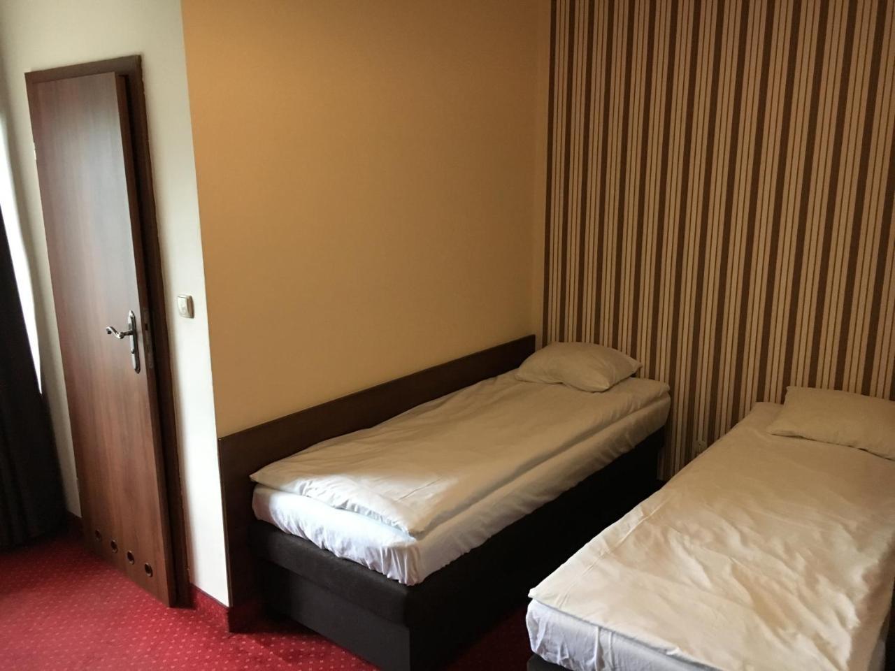 Bed & Breakfast Villa Ventana Poznan City Free Parking Sniadanie W Cenie 3*