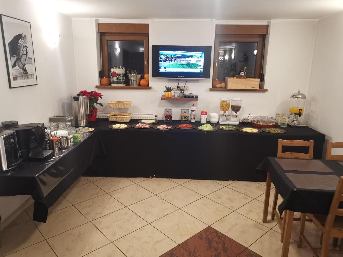 Bed & Breakfast Villa Ventana Poznan City Free Parking Sniadanie W Cenie Poznan